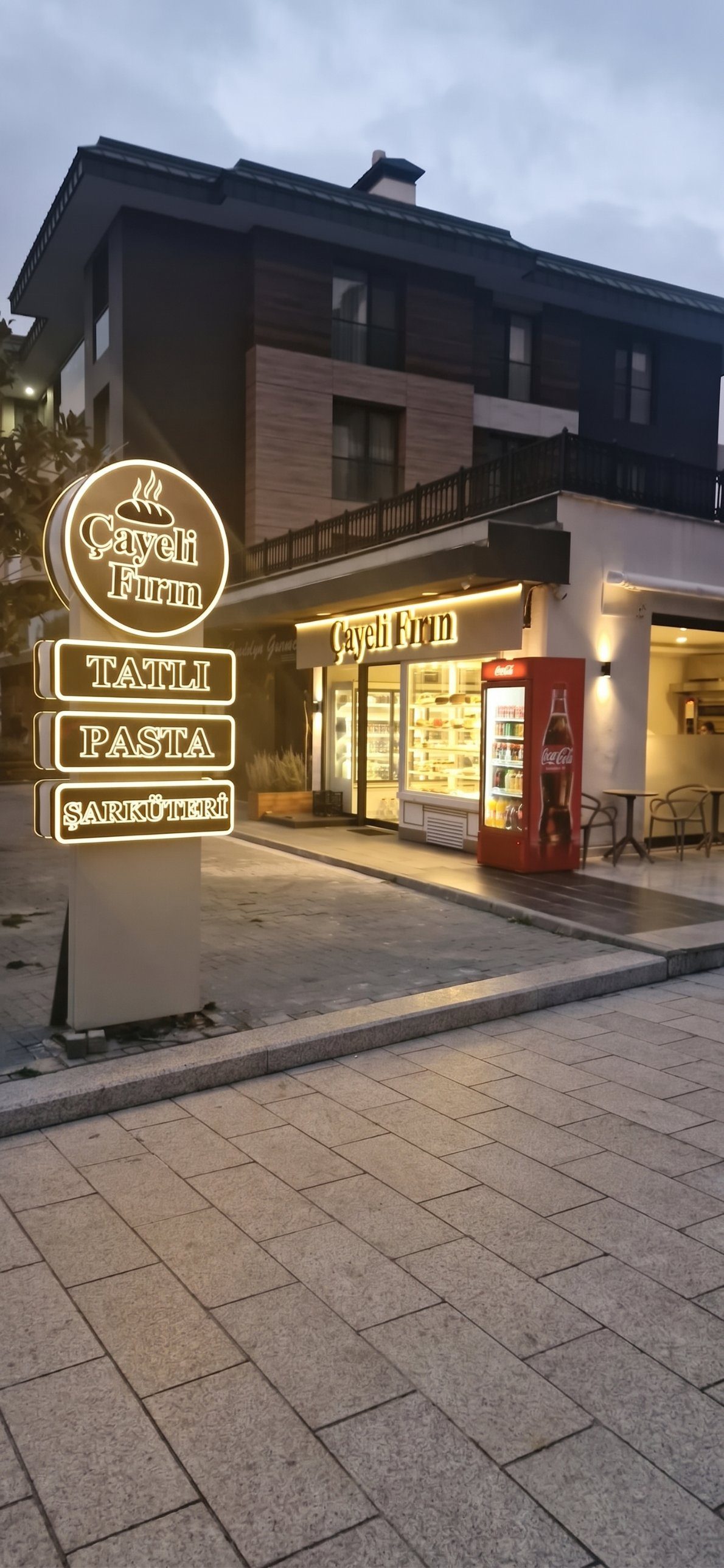 Çayeli Fırın tabelası