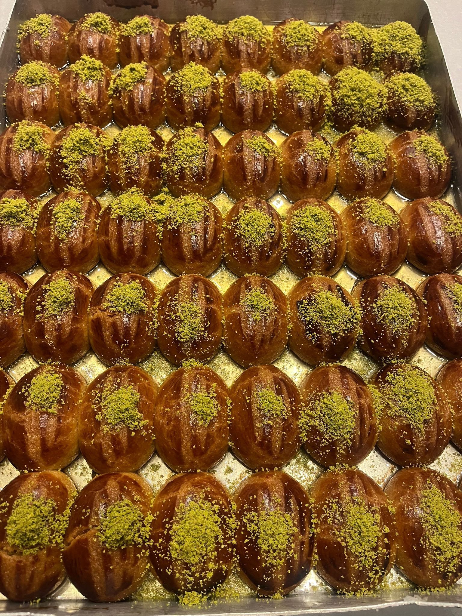 Fıstıklı şekerpare tepsisi